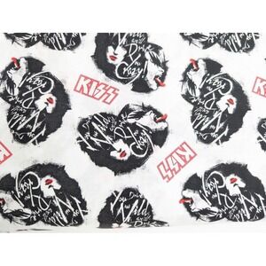 4.875 Yards Bolt Kiss Rock Band Cotton Fabric Gene Simmons‎ Peter Criss Paul NEW